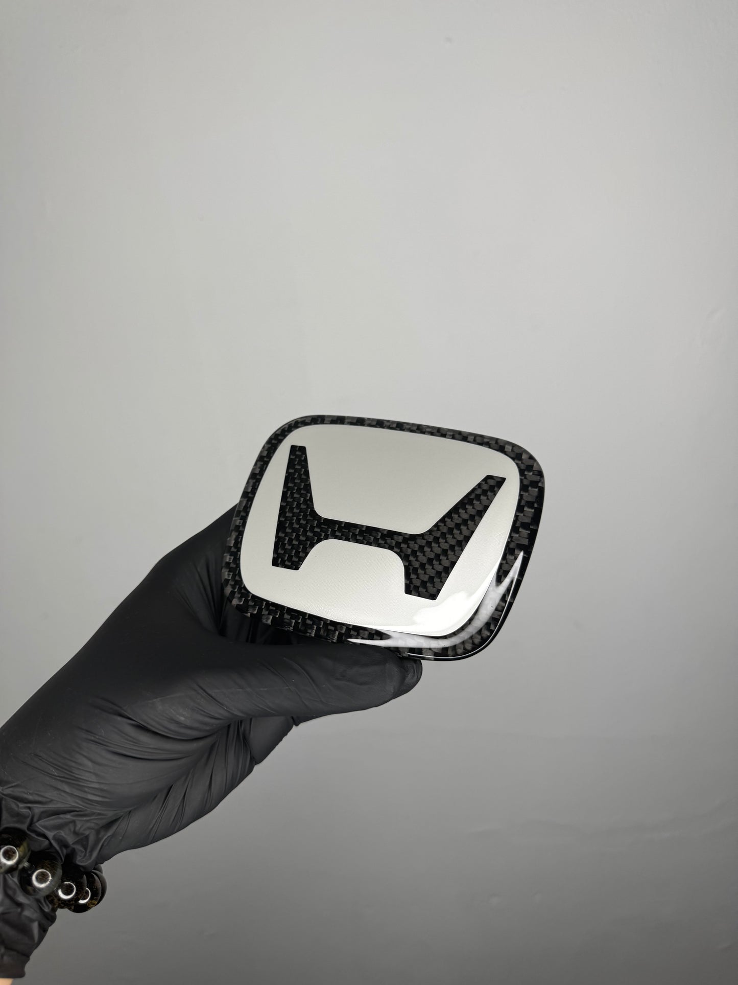 (NEW)Pearl White Series Honda (1980) Dry Carbon Emblem