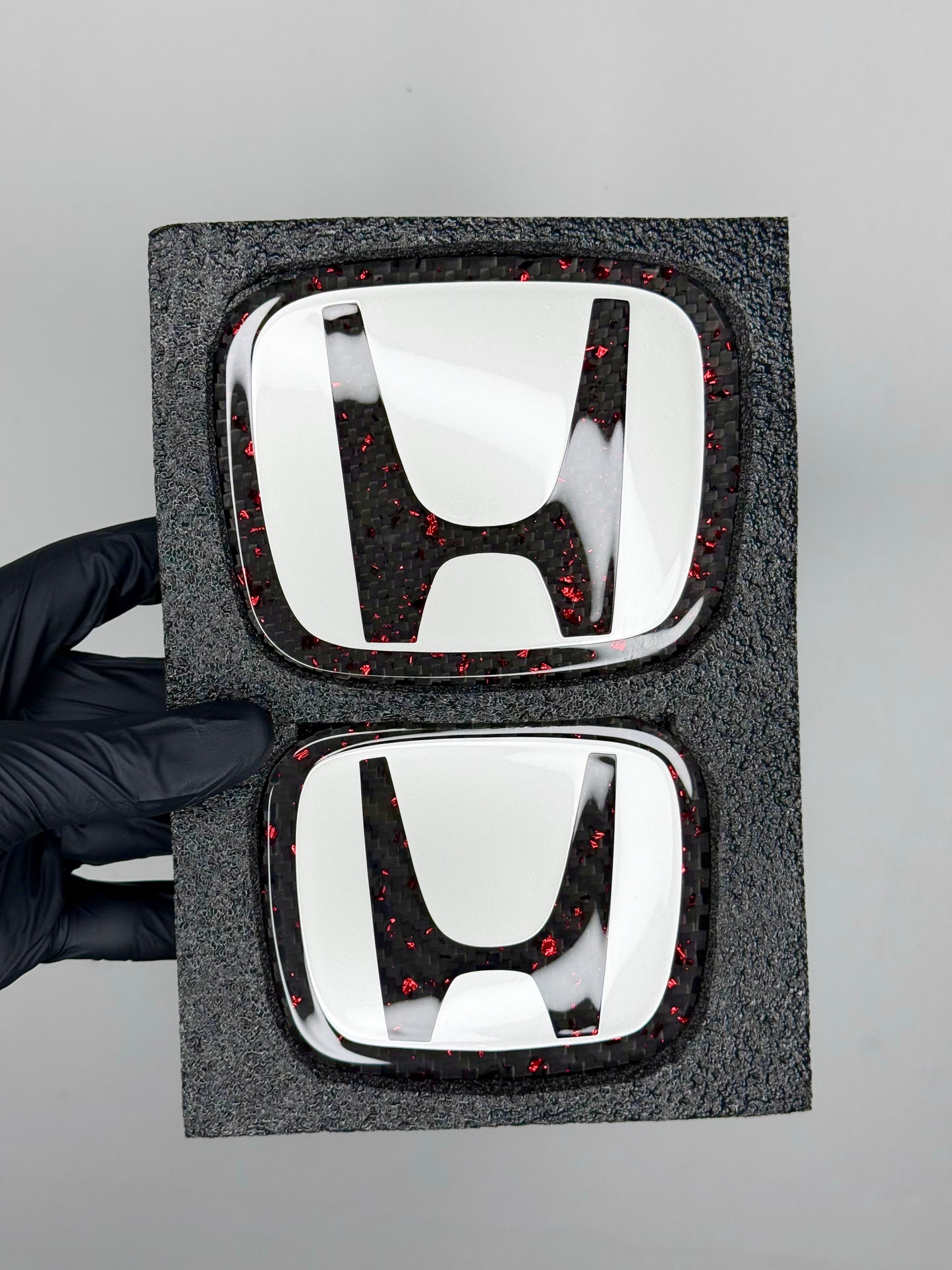 (Custom) Pearl White+Red Flakes Honda Dry Carbon Emblem