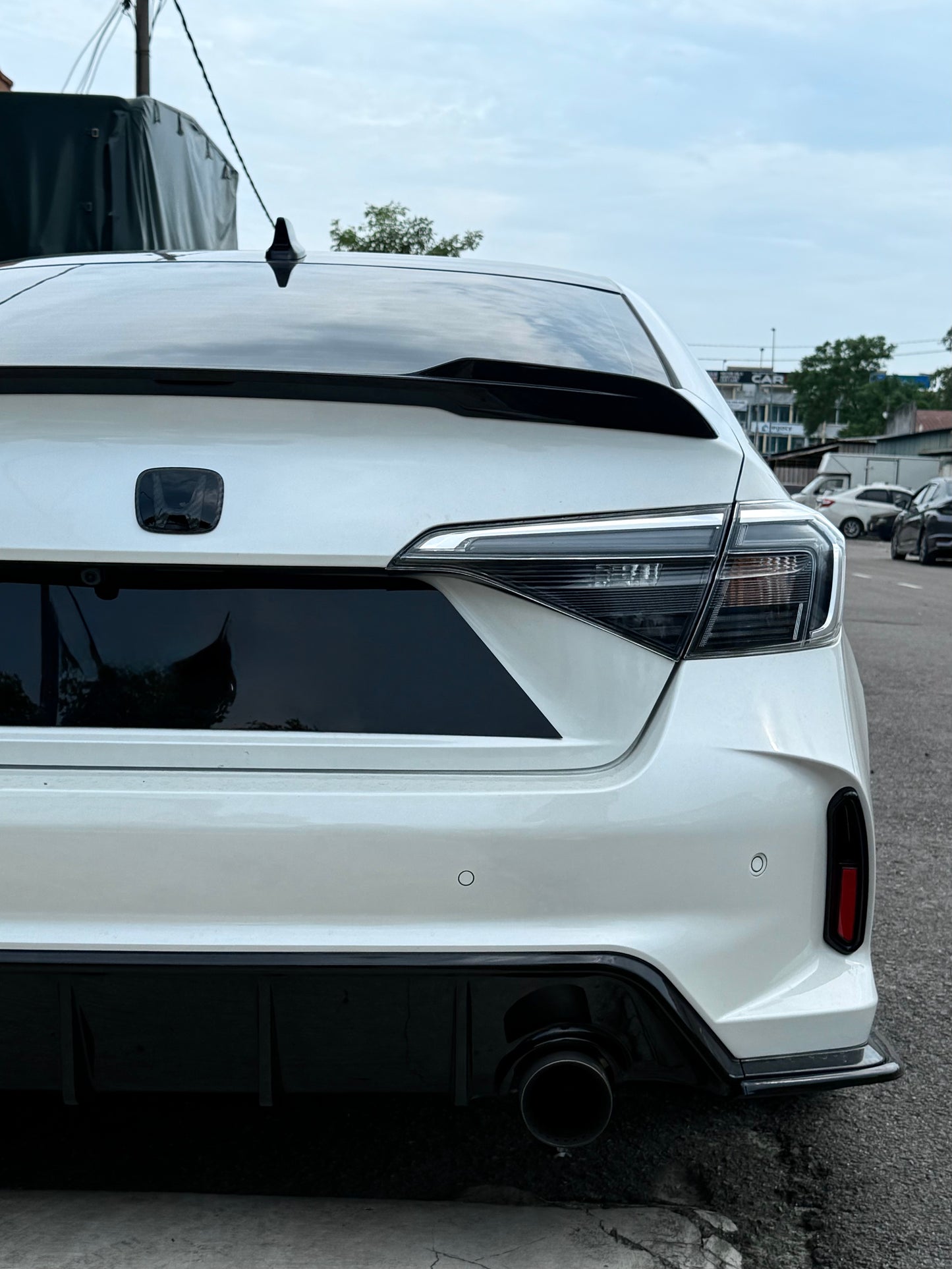 Black Series Honda Dry Carbon Emblem