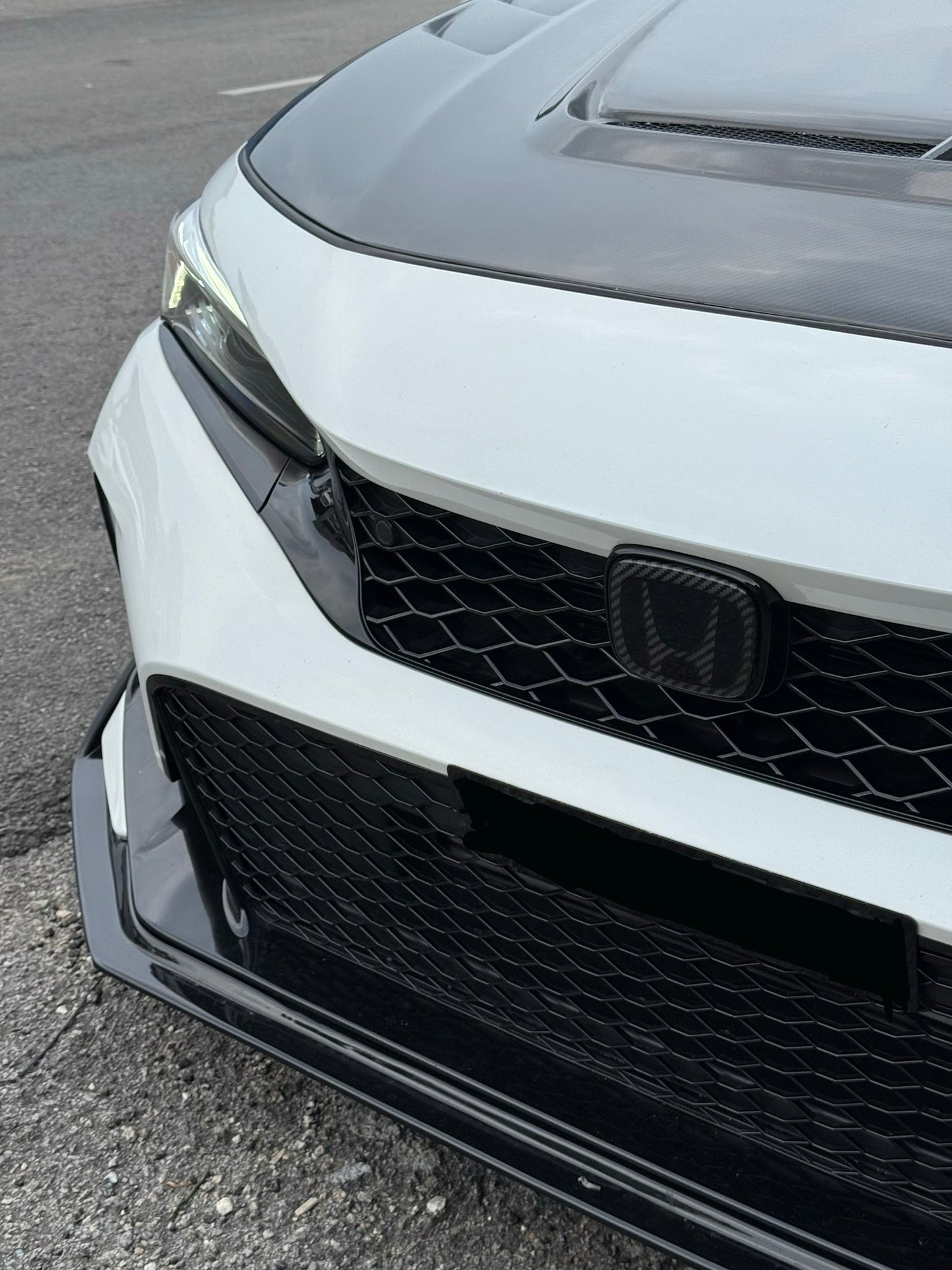 Black Series Honda Dry Carbon Emblem