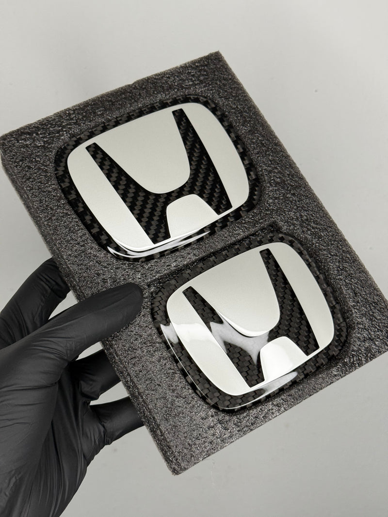 Pearl White Series Honda Dry Carbon Emblem