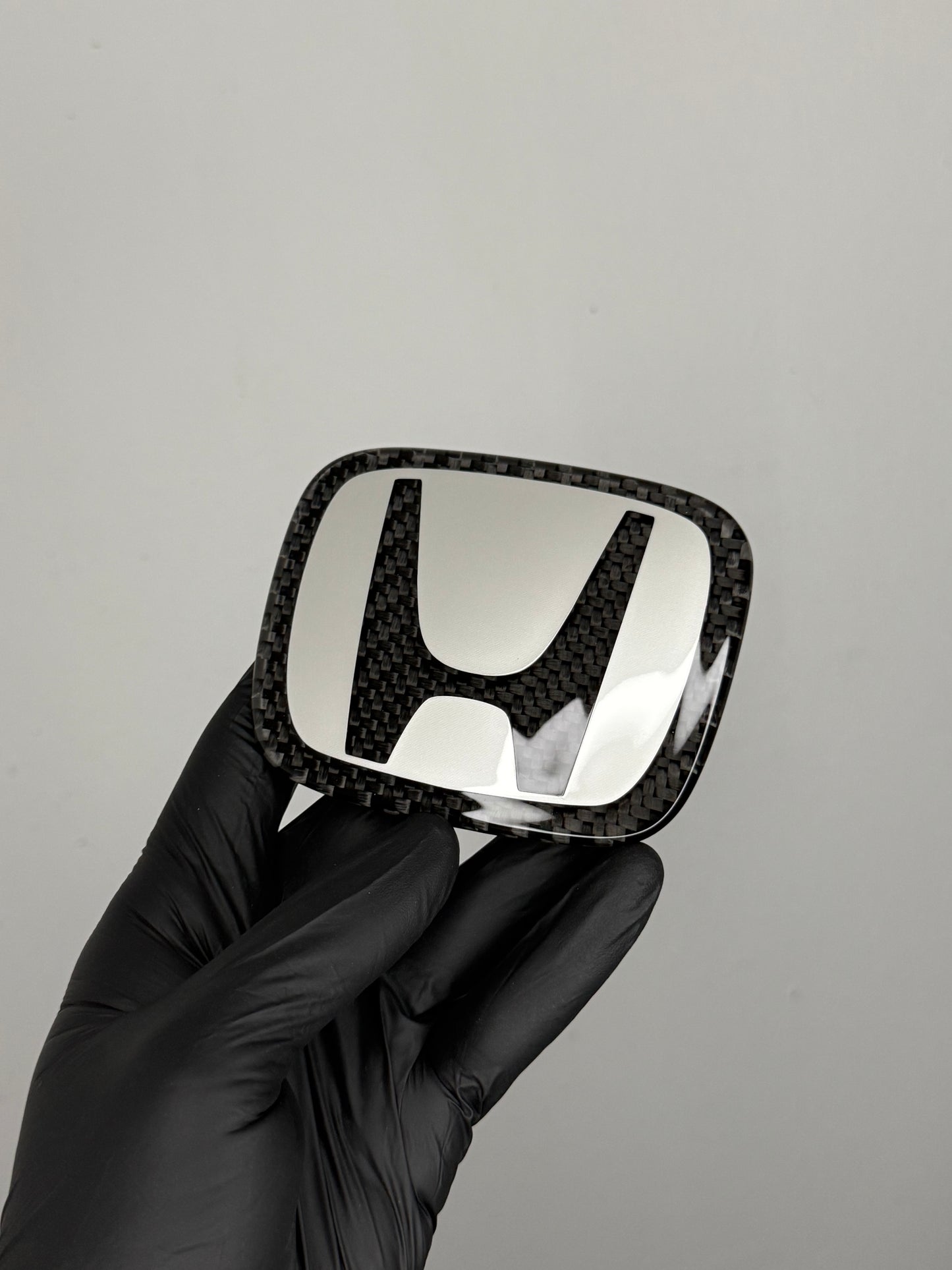 Pearl White Series Honda Dry Carbon Emblem