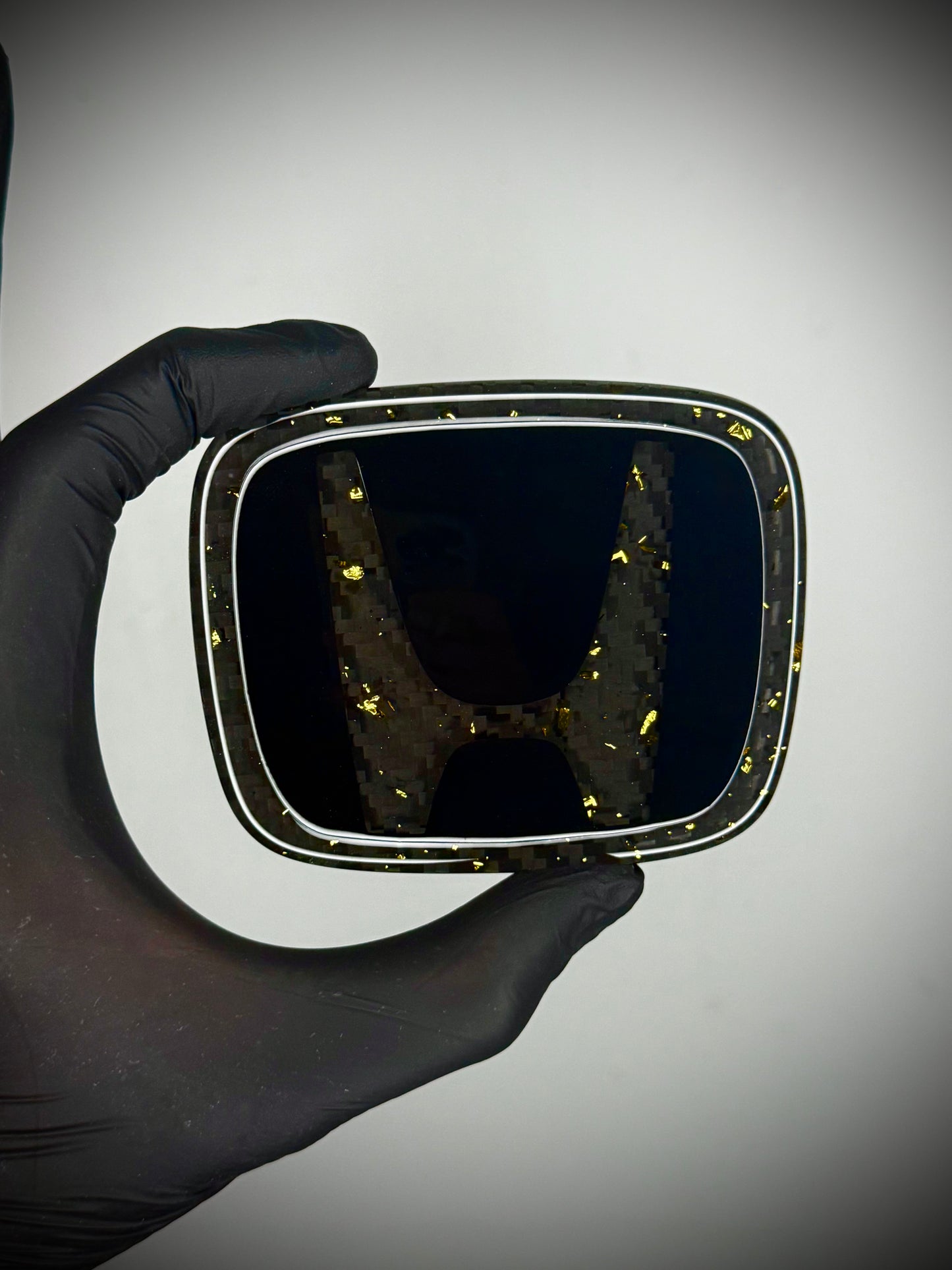 (Custom) Black+Gold Flakes Honda Dry Carbon Emblem